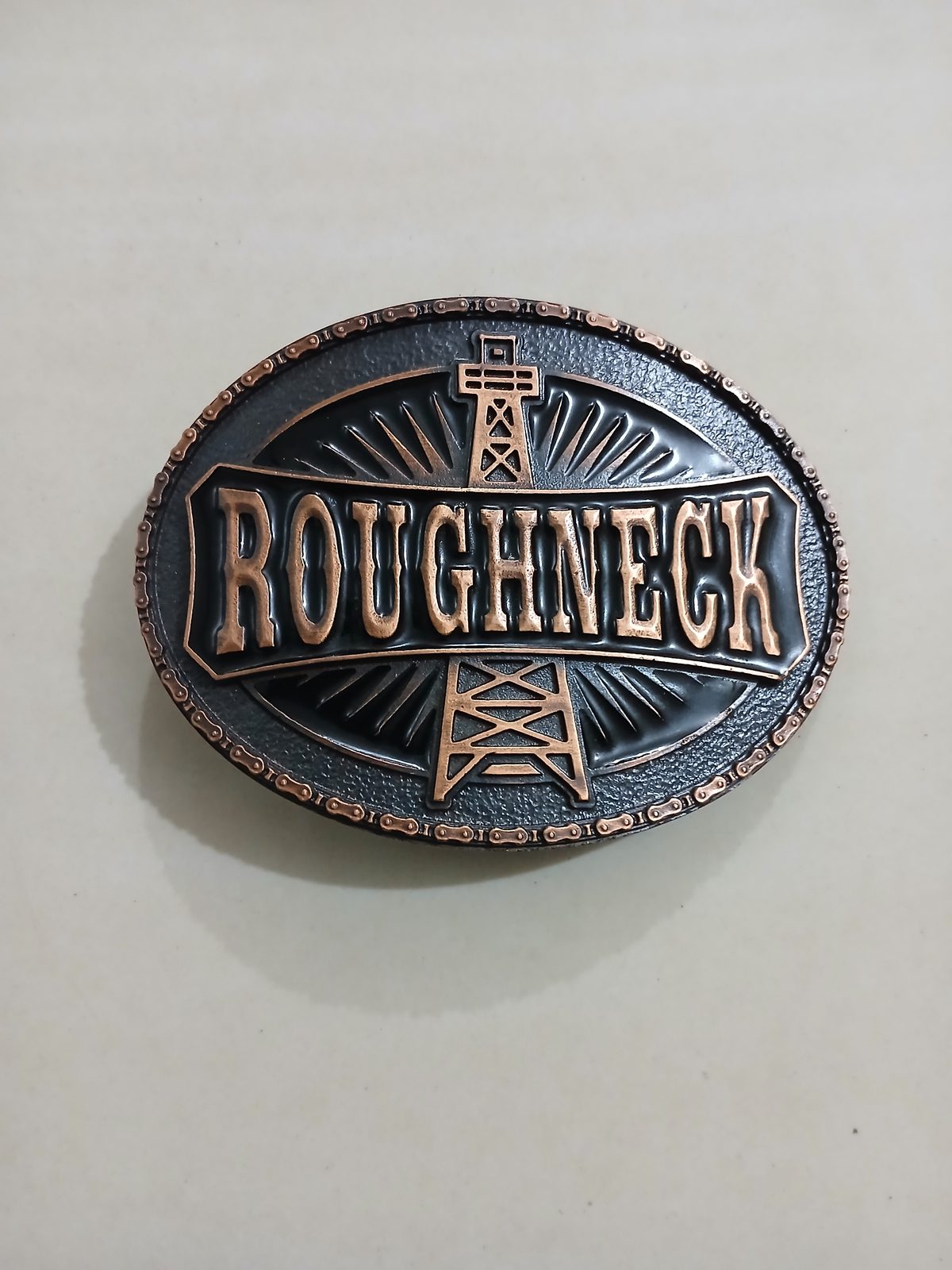 Roughneck Oil Derrick Vintage Belt Buckle – Front view Roughneck Oil Derrick vintage belt buckle – front view