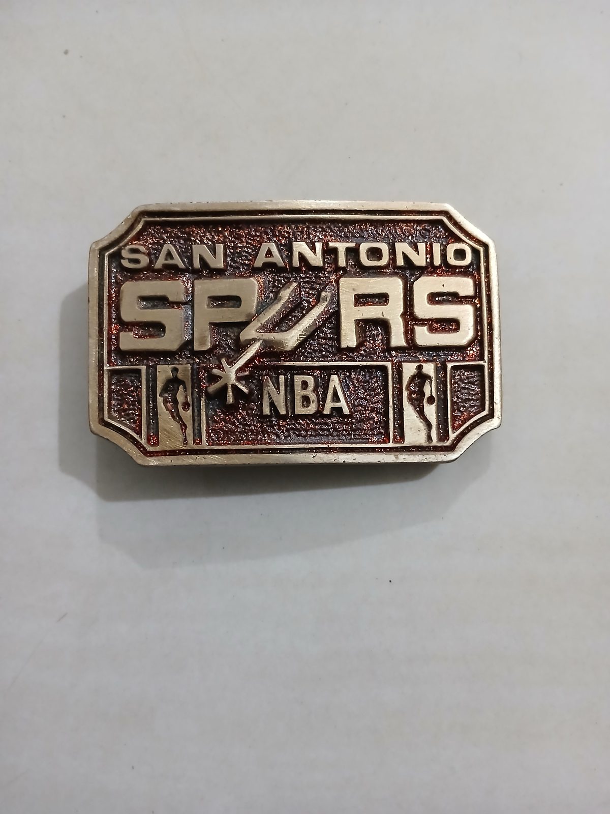 San Antonio Spurs NBA Vintage Belt Buckle – Front view San Antonio Spurs NBA vintage belt buckle – front view