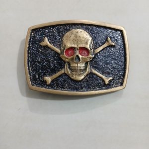 Skull Crossbones vintage belt buckle – front view