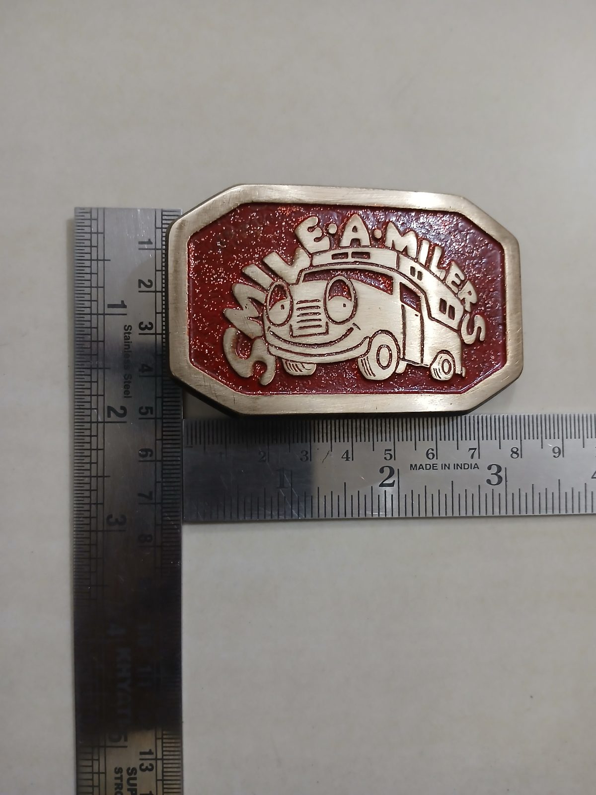 Smile-A-Milers Vintage Belt Buckle – With ruler for size Smile-A-Milers vintage belt buckle – with ruler for size