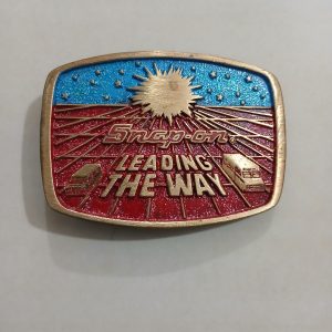 Snap-on Leading The Way vintage belt buckle – front view