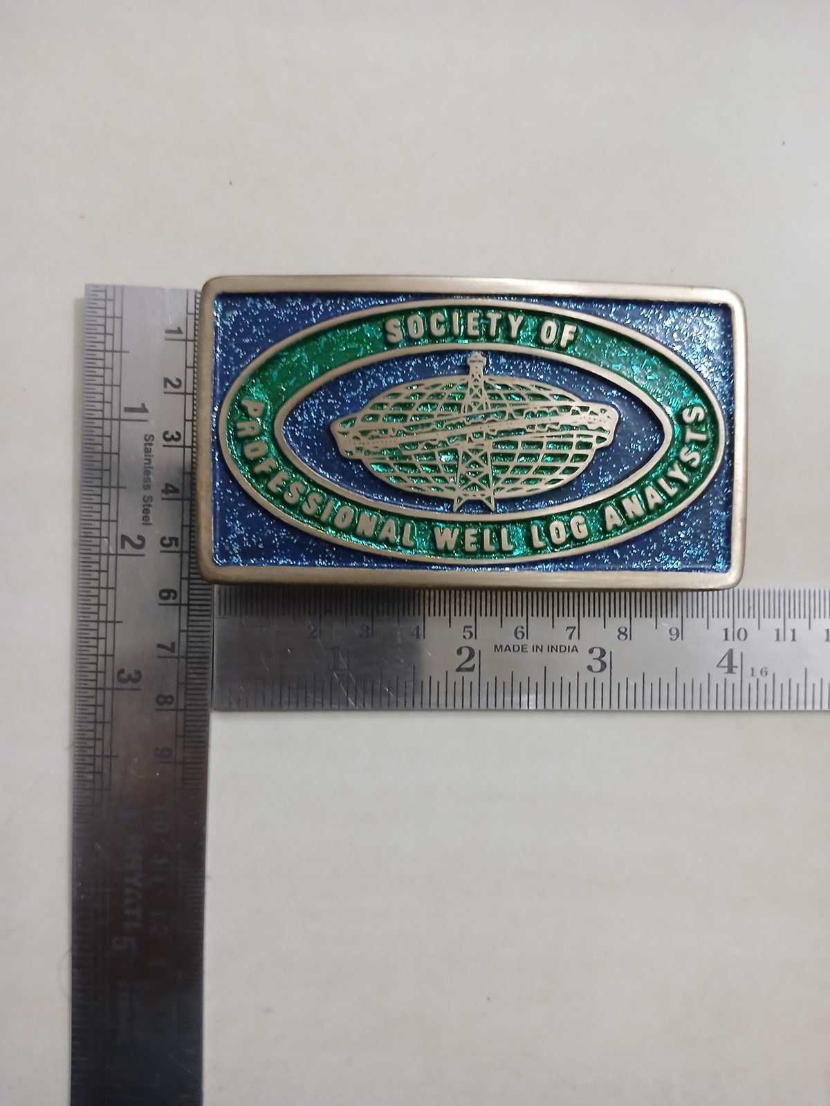 Society of Professional Well Log Analysts Vintage Belt Buckle – With ruler for size Society of Professional Well Log Analysts vintage belt buckle – with ruler for size