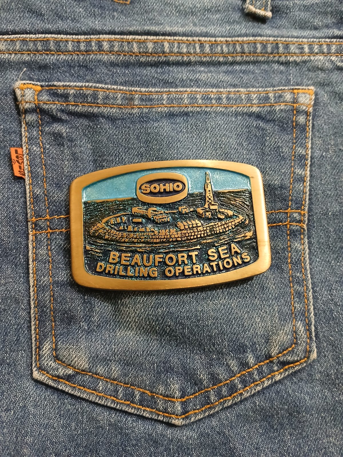 Sohio Beaufort Sea Drilling Vintage Belt Buckle – On jeans back pocket Sohio Beaufort Sea Drilling vintage belt buckle – on jeans back pocket