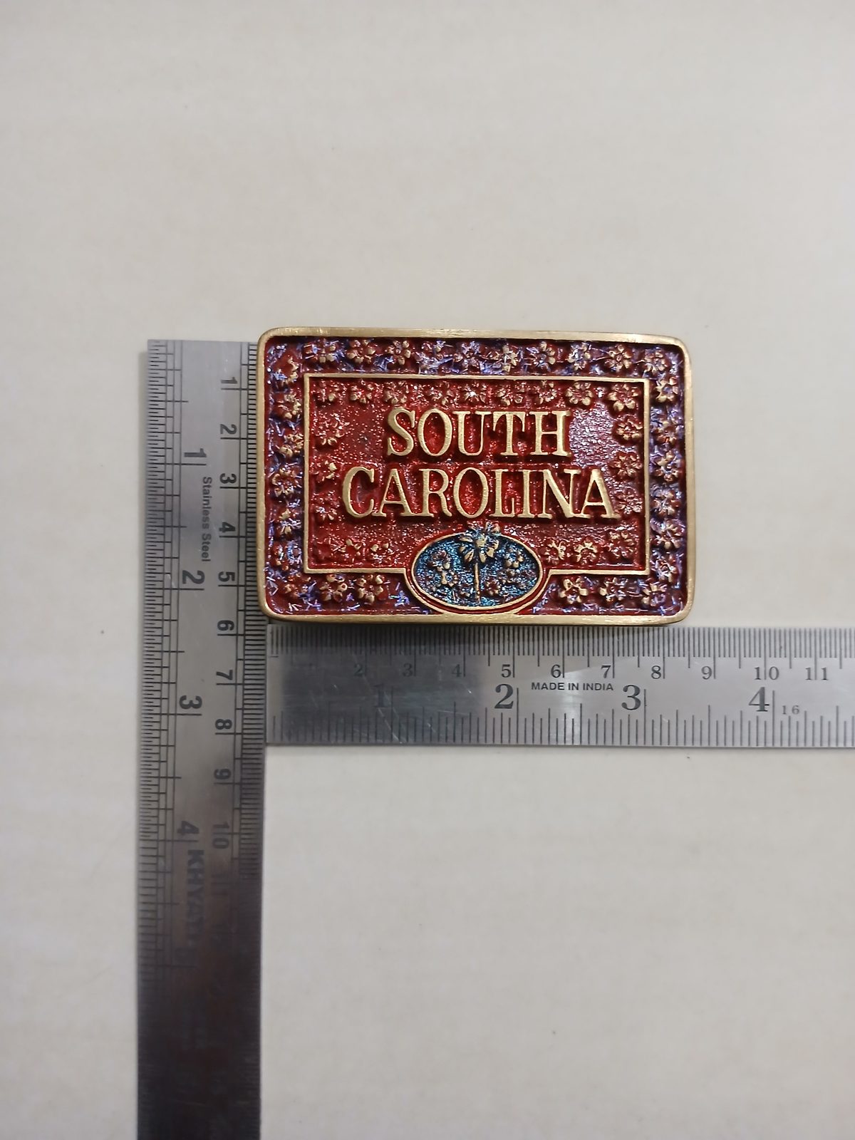 South Carolina Vintage Belt Buckle – With ruler for size South Carolina vintage belt buckle – with ruler for size