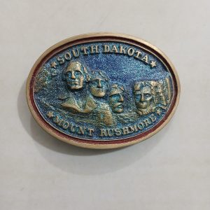 South Dakota Mount Rushmore vintage belt buckle – front view