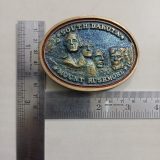 South Dakota Mount Rushmore vintage belt buckle – with ruler for size