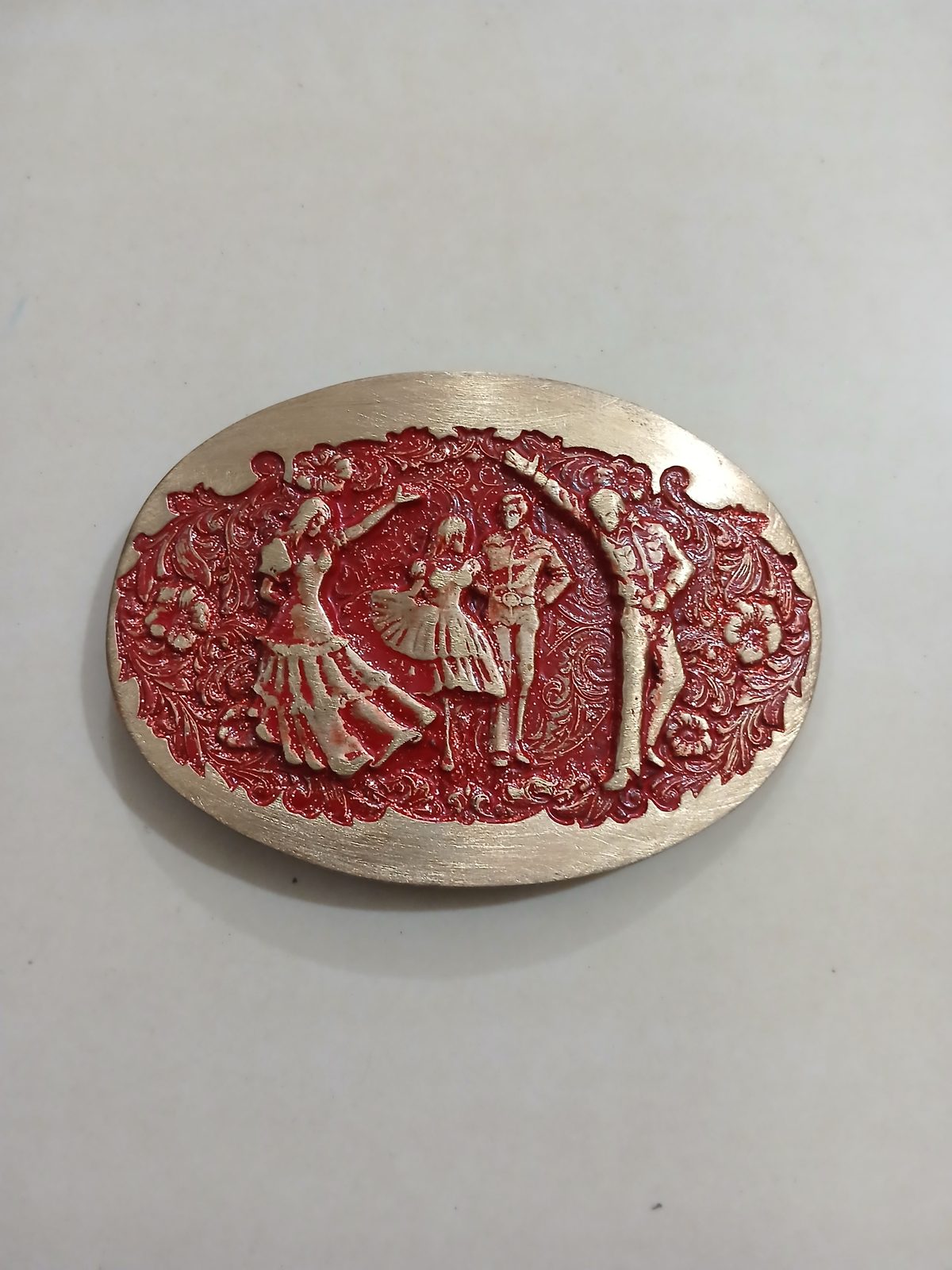 Square Dancers Vintage Belt Buckle – Front view Square Dancers vintage belt buckle – front view