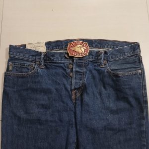 St Louis Cardinals vintage belt buckle – worn on belt with jeans