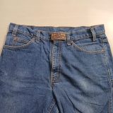 The Bee vintage belt buckle – worn on belt with jeans