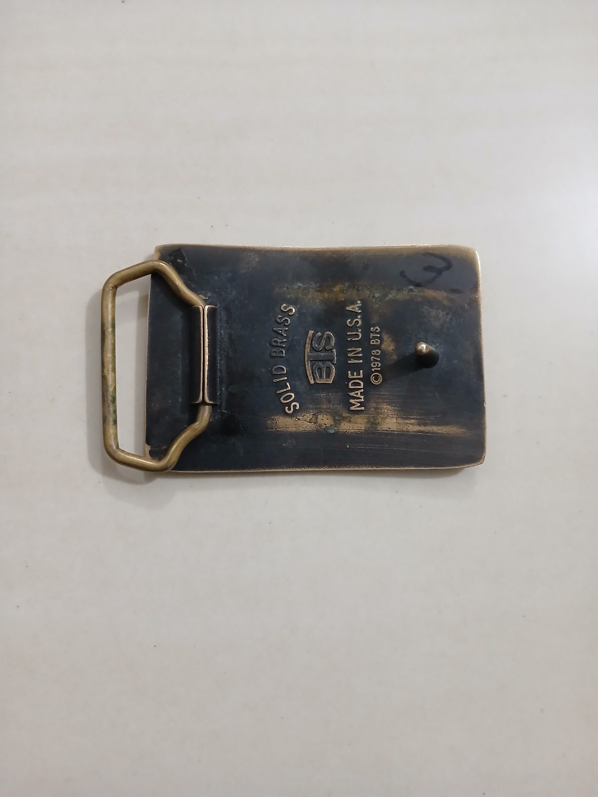 The North Face Vintage Belt Buckle – Back view The North Face vintage belt buckle – back view