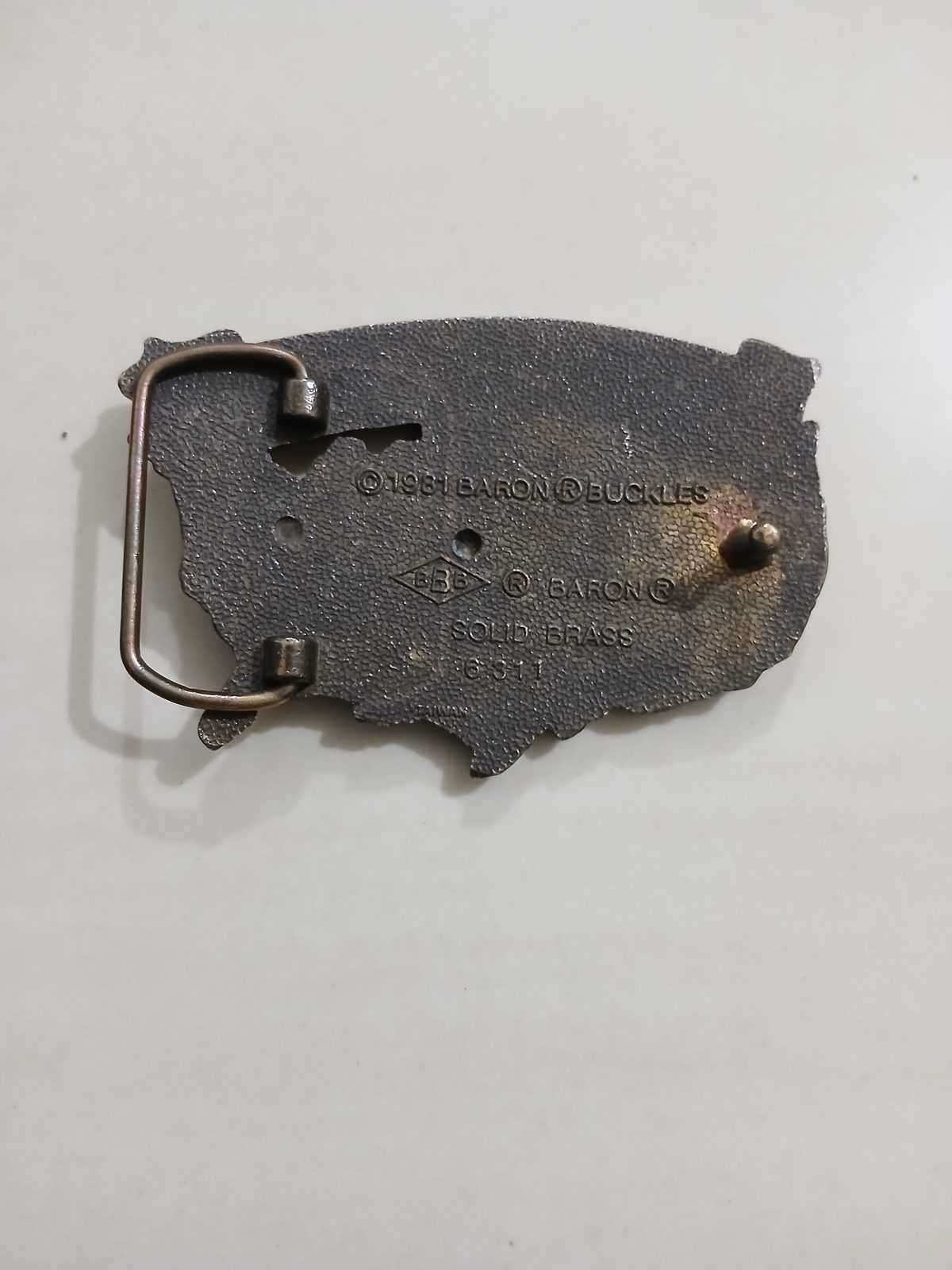 USA Flag Oil Rigs Vintage Belt Buckle – Back view USA Flag Oil Rigs vintage belt buckle – back view