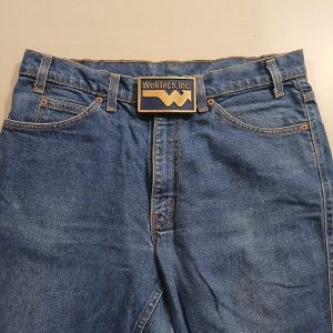 WellTech Inc vintage belt buckle – worn on belt with jeans