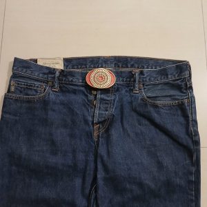 Wheel Pattern vintage belt buckle – worn on belt with jeans