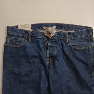 Wolf Head vintage belt buckle – worn on belt with jeans